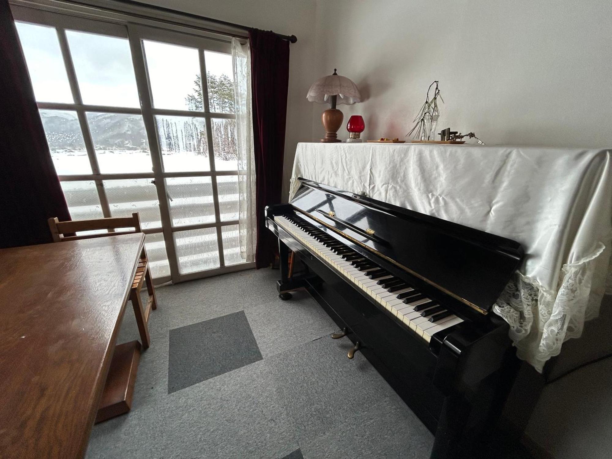 Bed and Breakfast Hakuba Snow Fox Екстер'єр фото