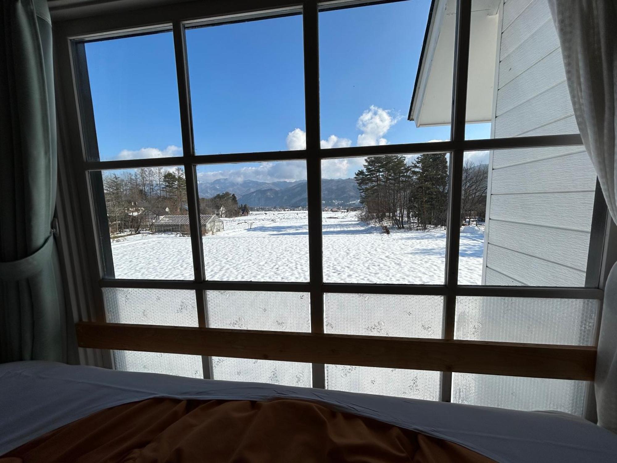 Bed and Breakfast Hakuba Snow Fox Екстер'єр фото