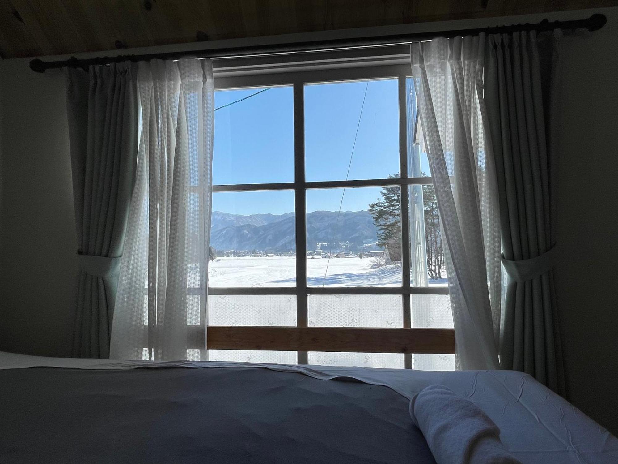 Bed and Breakfast Hakuba Snow Fox Екстер'єр фото